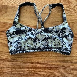 Lululemon size 4